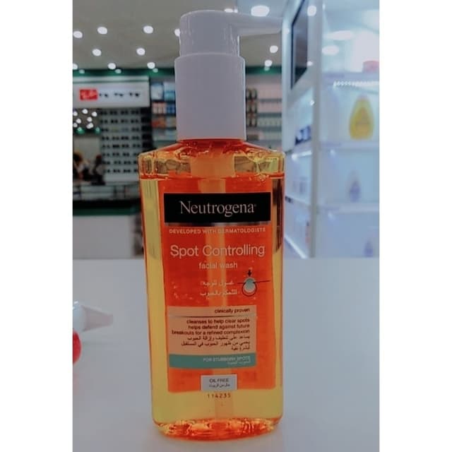 Neutrogena Spot Control Face wash